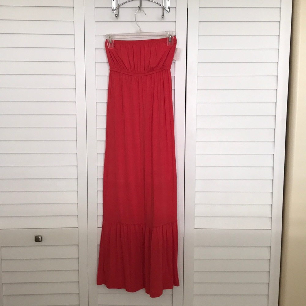 Strapless Maxi NWT